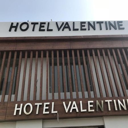 Hotel Valentine Muzaffarnagar 외부 사진